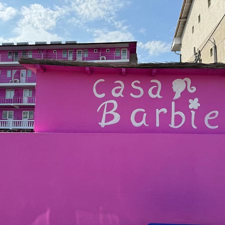 הוסטל Casa Barbie קוסטינסטי מראה חיצוני תמונה
